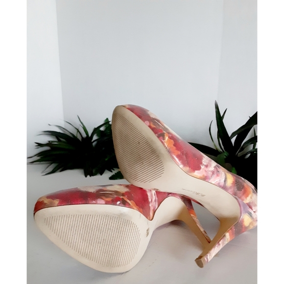 Bcbgeneration Washed Floral Parade Platform Pump - Picture 10 of 14